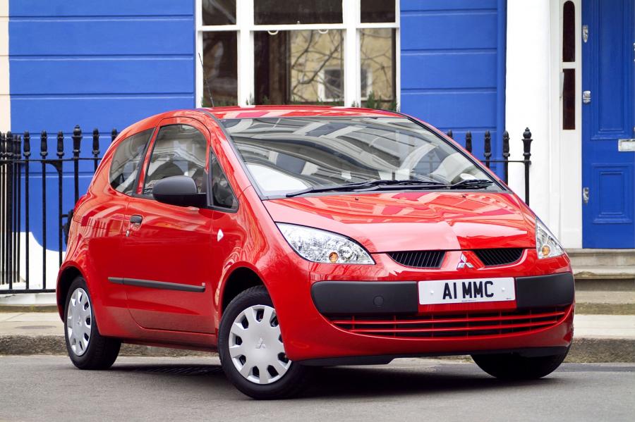 Mitsubishi Colt 3-Door 2004 года  (фото 46 из 55)